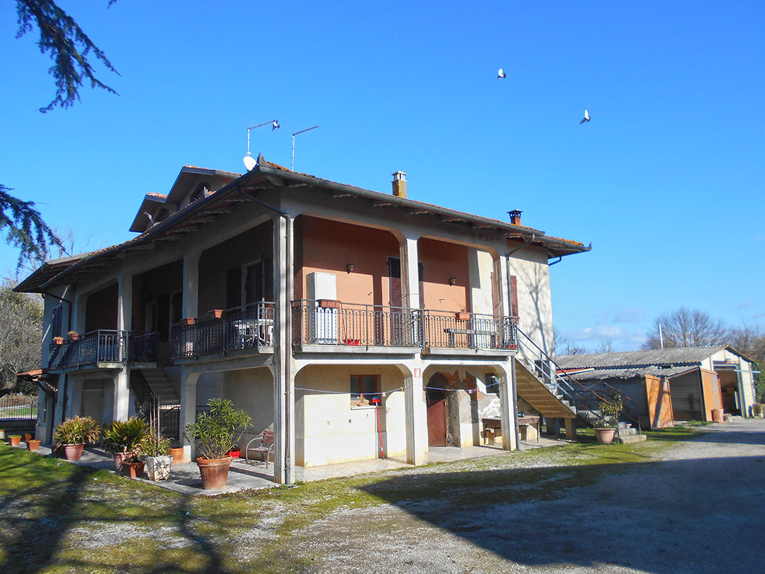 Aste   Abitazione civile  - Complesso immobiliare tra Torrita di Siena e Sinalunga - Lotto 2