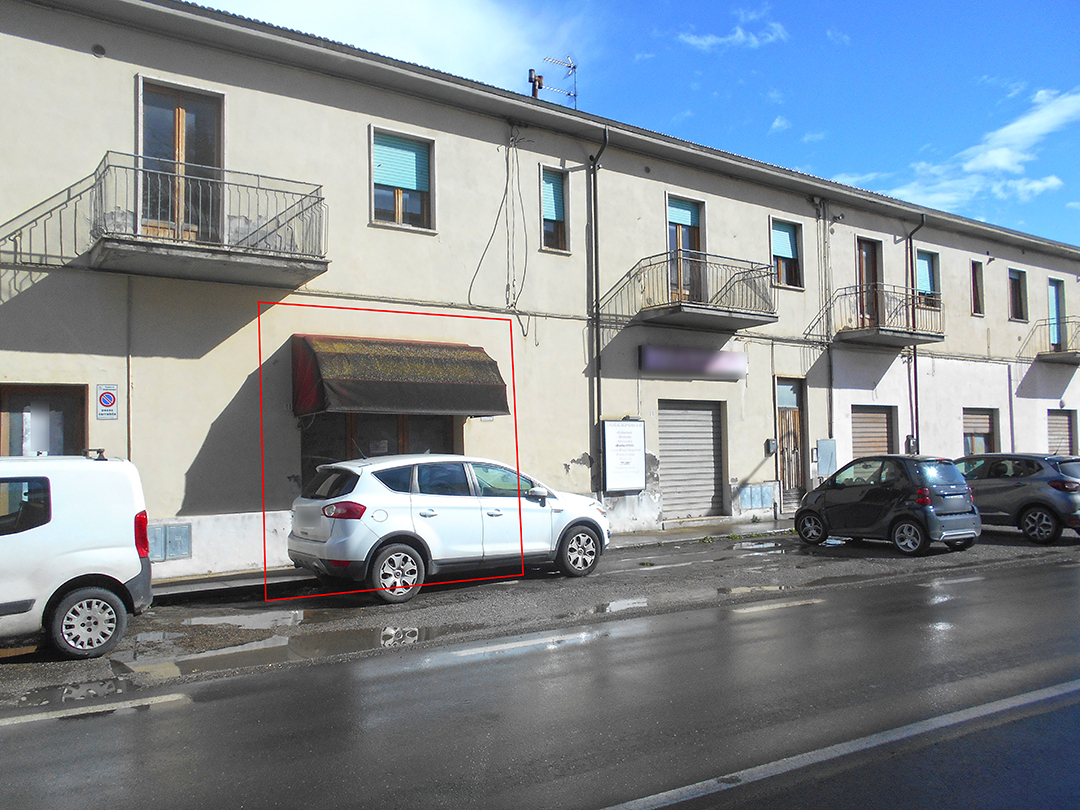 Aste   Negozio  - Negozio a Buonconvento in Via del Taja - Lotto 2
