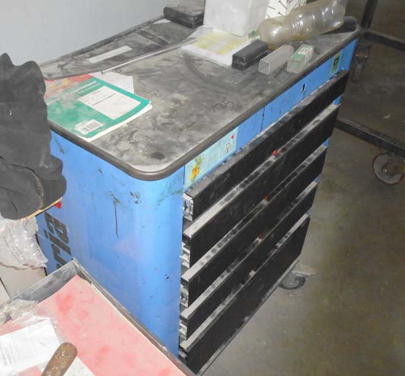 Aste   Attrezzature ed utensili  - Lotto N. 125) Carrello portautensili   GARA ONLINE 5 DICEMBRE 2025