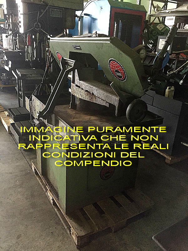 Aste   Attrezzature ed utensili  - Lotto N. 63) Sega a nastro dismessa   GARA ONLINE 5 DICEMBRE 2025