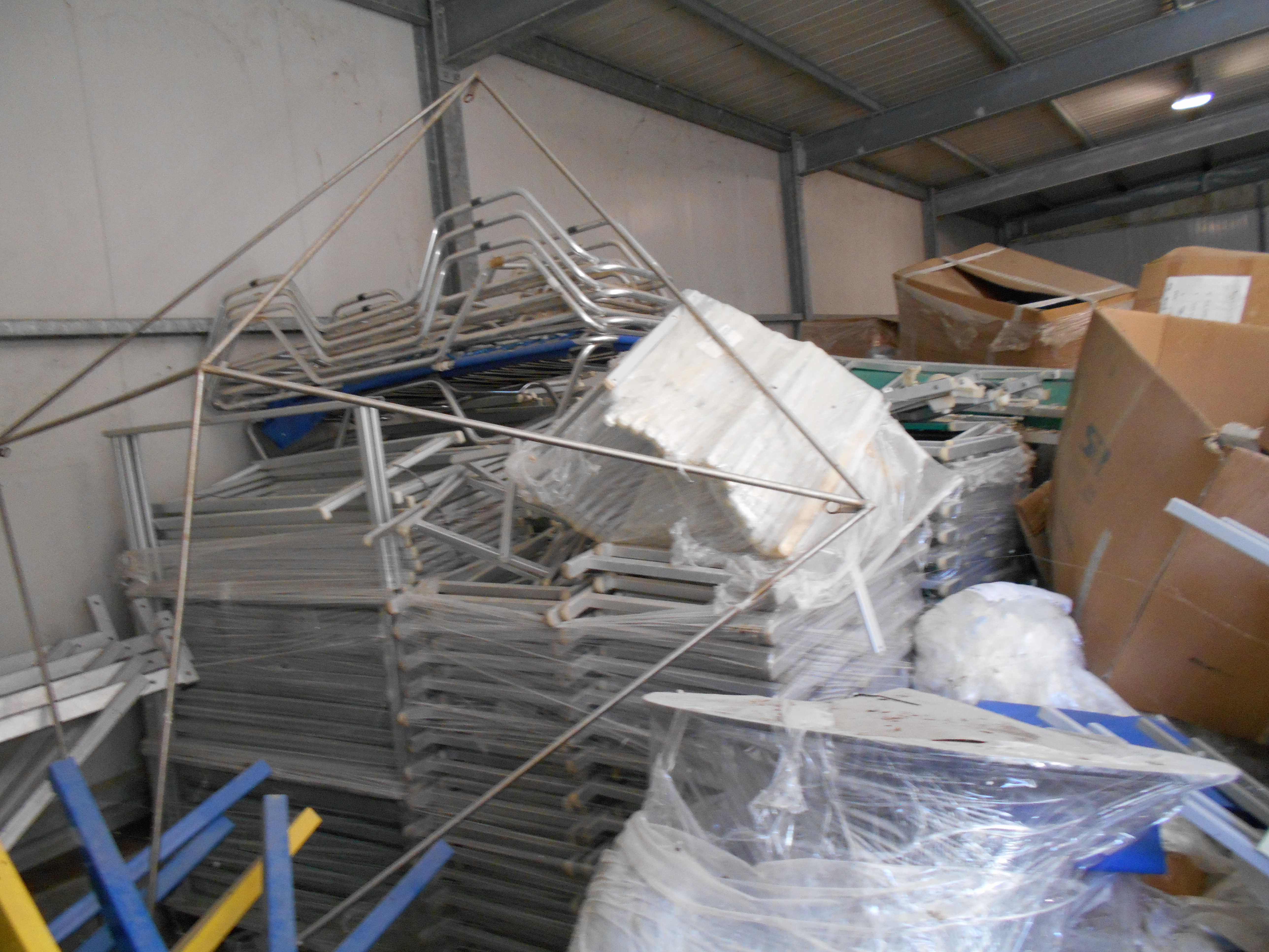 Aste   Merci varie non deperibili  -  OMBRELLONI, ARTICOLI DA SPIAGGIA E DA GIARDINO   GARA ONLINE 27 GENNAIO 2026