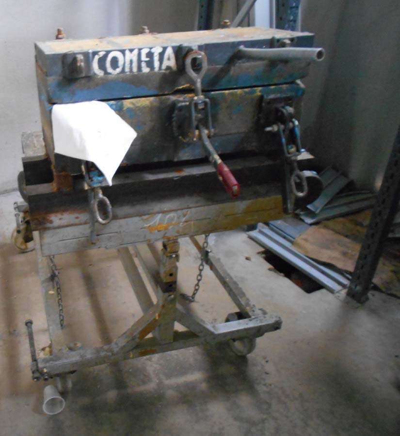 Aste   Attrezzature varie  - Lotto n° 281: N°4 carrelli acciaio   GARA ONLINE 27 GENNAIO 2026